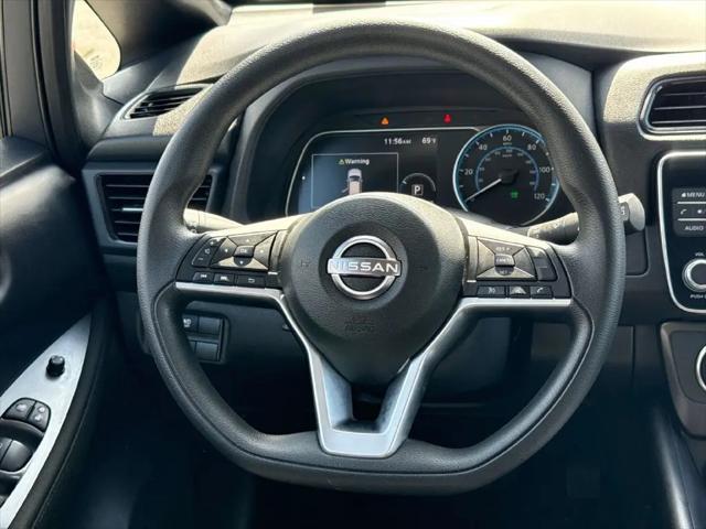 2025 Nissan LEAF S