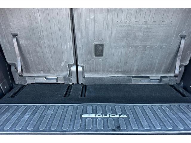 2024 Toyota Sequoia SR5