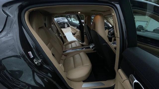 2013 Porsche Panamera 4
