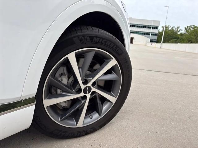 2025 Genesis GV80 2.5T Select AWD