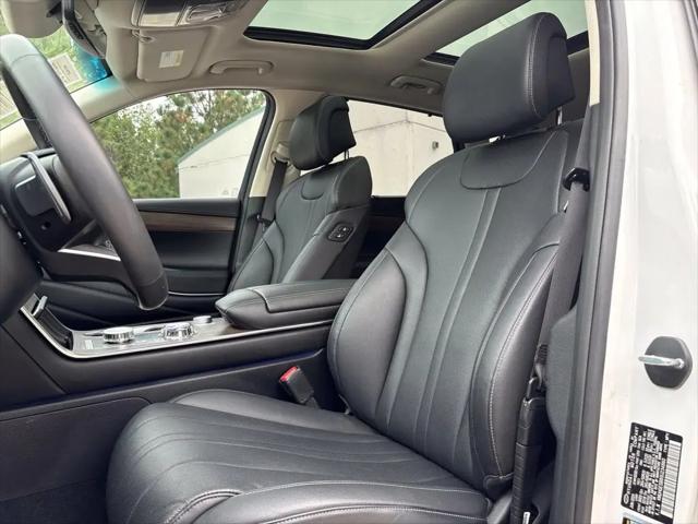 2025 Genesis GV80 2.5T Select AWD