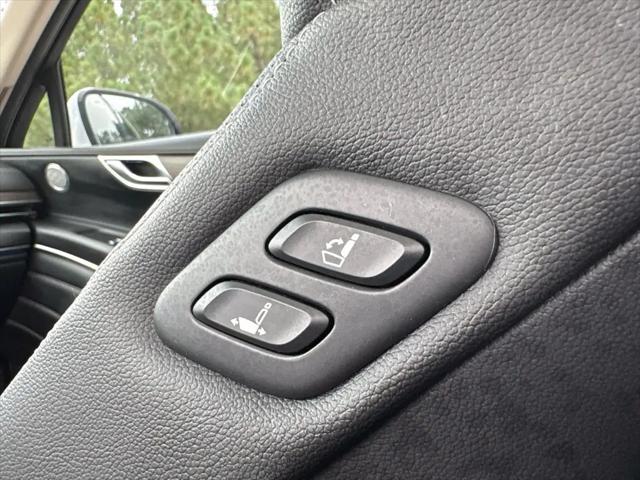 2025 Genesis GV80 2.5T Select AWD