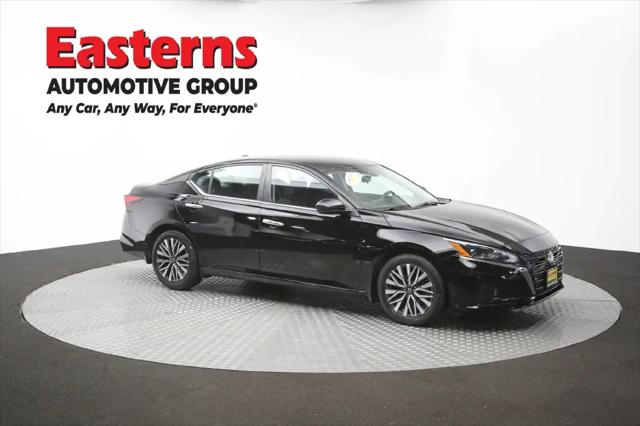 2023 Nissan Altima SV FWD
