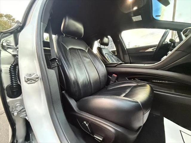 2017 Lincoln MKZ Select