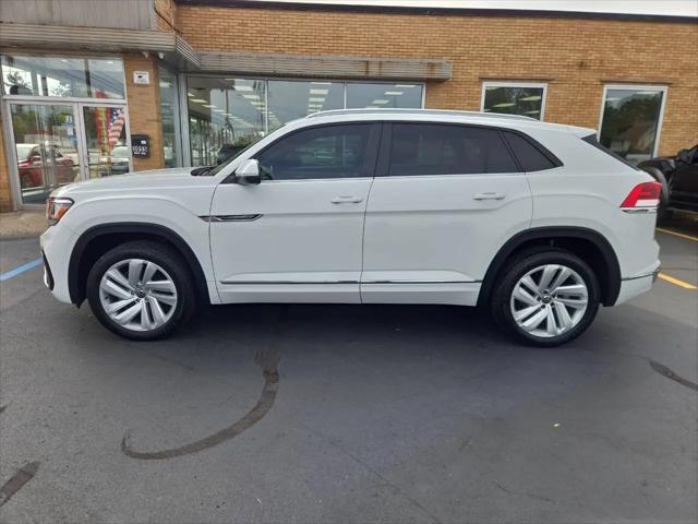 2021 Volkswagen Atlas Cross Sport 3.6L V6 SE w/Technology R-Line for sale in Grand Rapids, MI