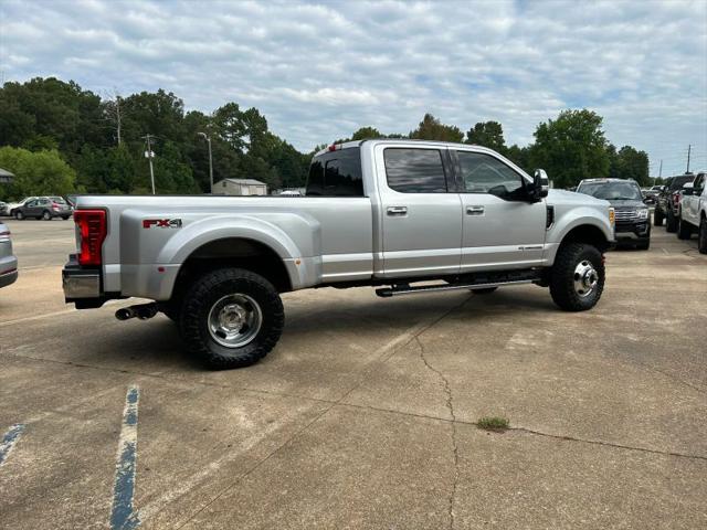2017 Ford F-350 LARIAT