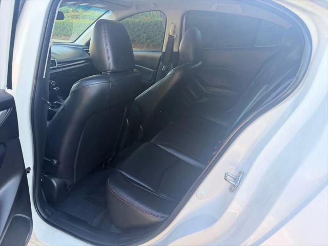 2015 Mazda Mazda3 i Grand Touring