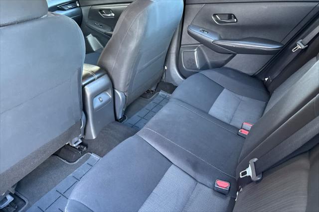 2024 Nissan Sentra SV Xtronic CVT