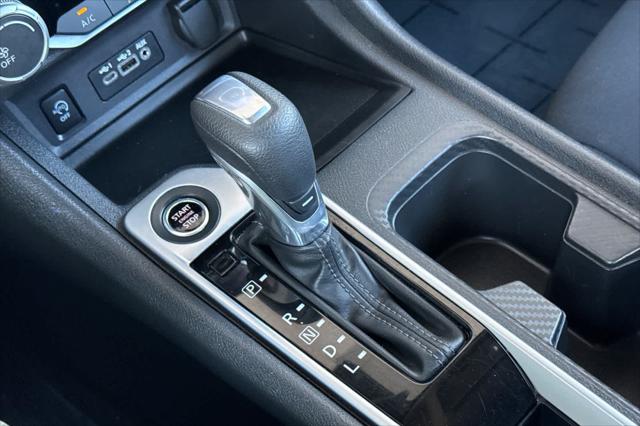 2024 Nissan Sentra SV Xtronic CVT