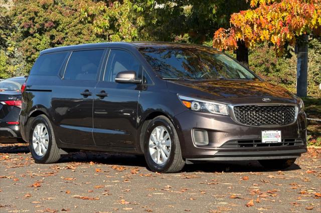 2017 Kia Sedona LX