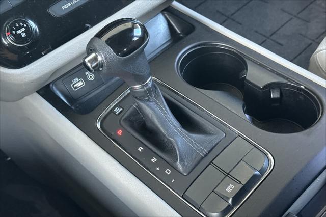 2017 Kia Sedona LX