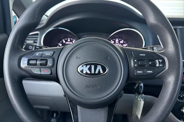 2017 Kia Sedona LX