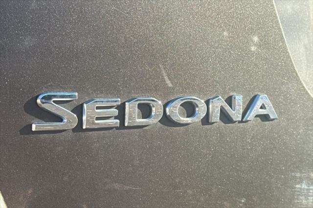 2017 Kia Sedona LX