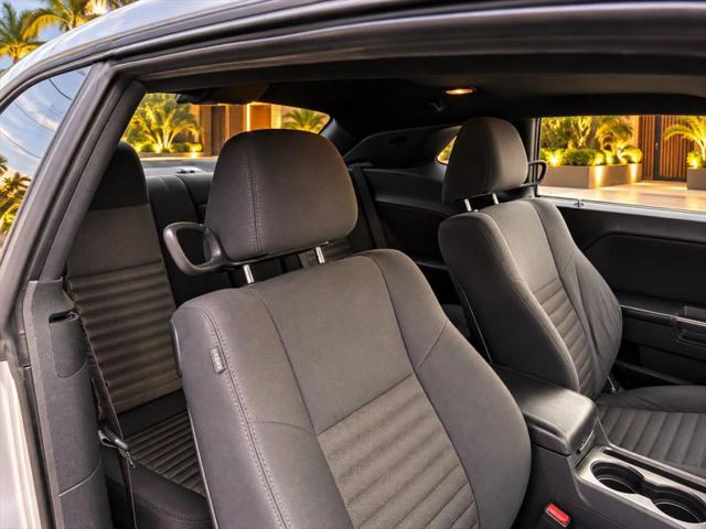2014 Dodge Challenger SXT