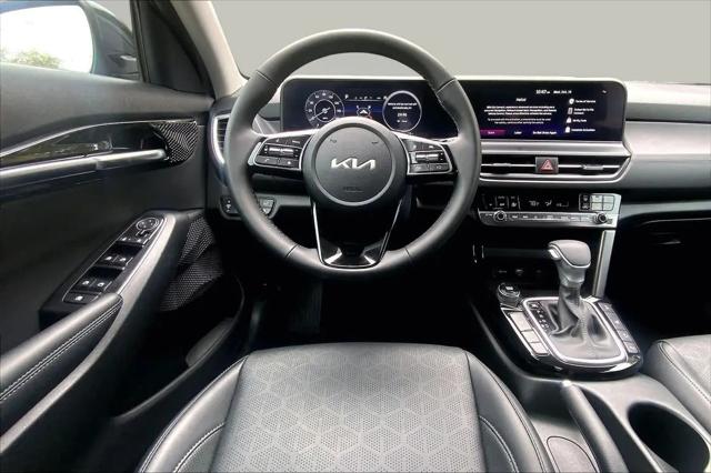 2025 Kia Seltos EX