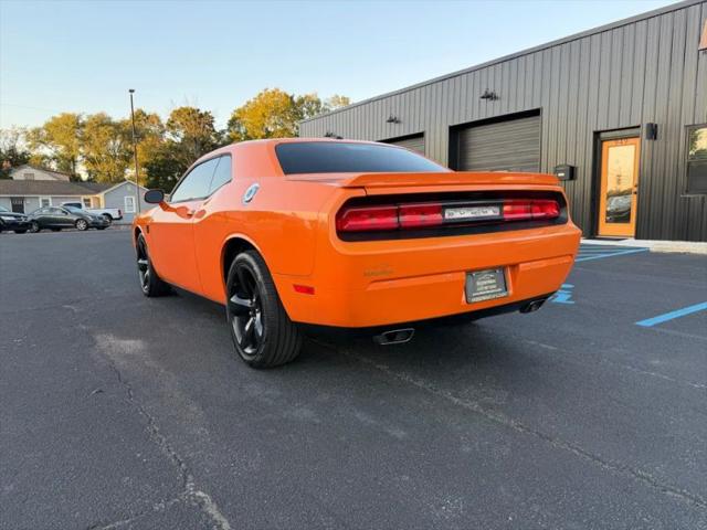 2014 Dodge Challenger SXT Plus