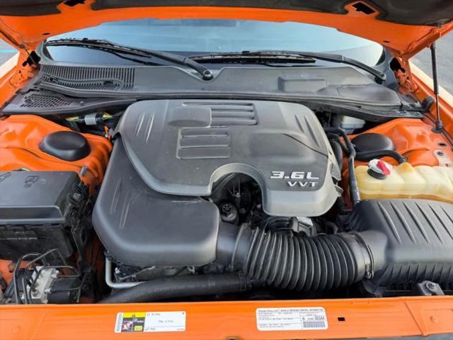 2014 Dodge Challenger SXT Plus