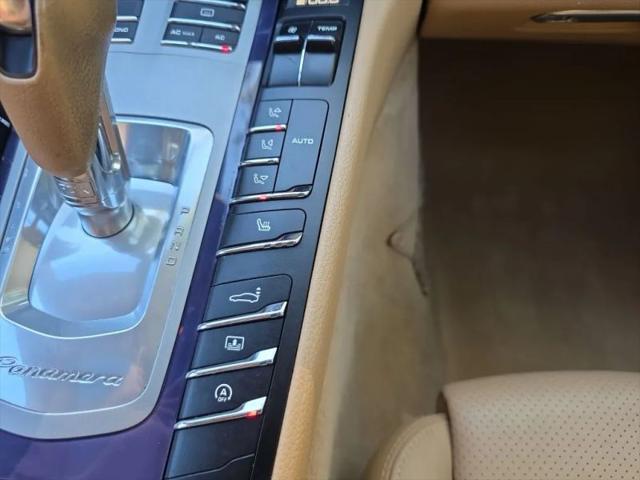 2011 Porsche Panamera 4
