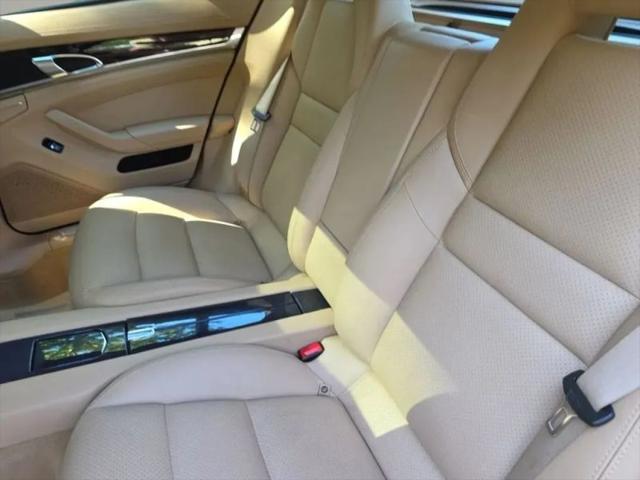 2011 Porsche Panamera 4