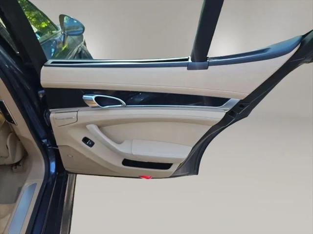 2011 Porsche Panamera 4