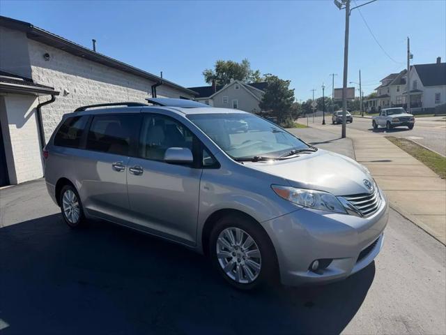 2017 Toyota Sienna XLE Premium 7 Passenger