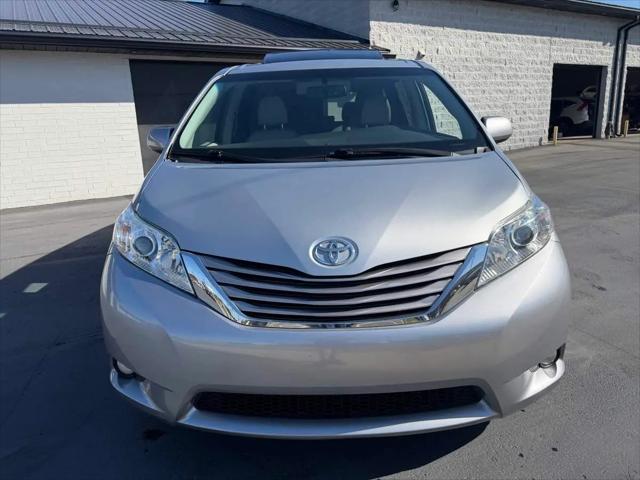 2017 Toyota Sienna XLE Premium 7 Passenger