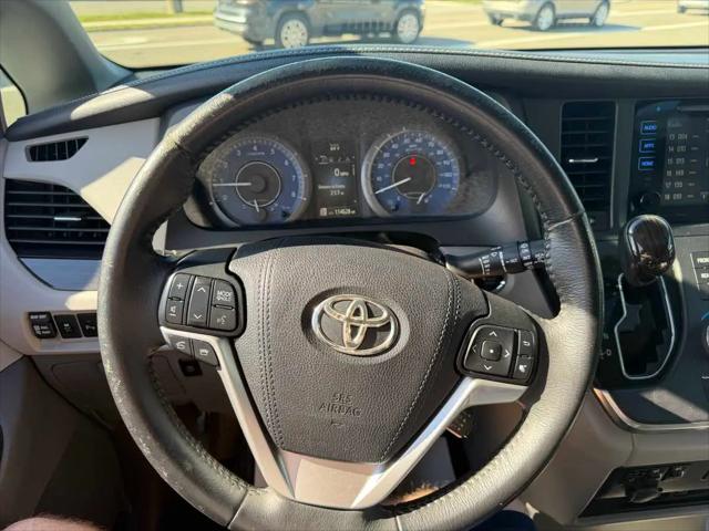 2017 Toyota Sienna XLE Premium 7 Passenger