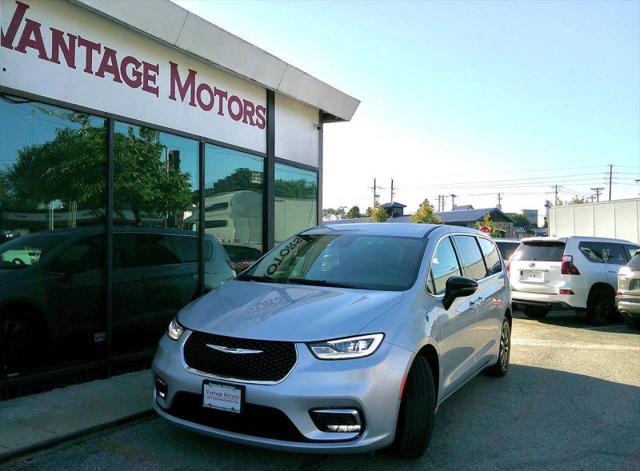 2024 Chrysler Pacifica Hybrid Select for sale in RAYTOWN, MO