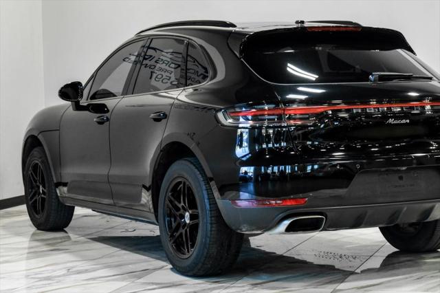 2020 Porsche Macan Base