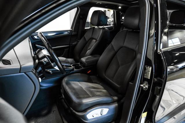 2020 Porsche Macan Base