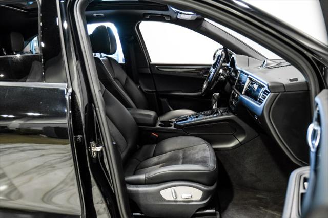 2020 Porsche Macan Base