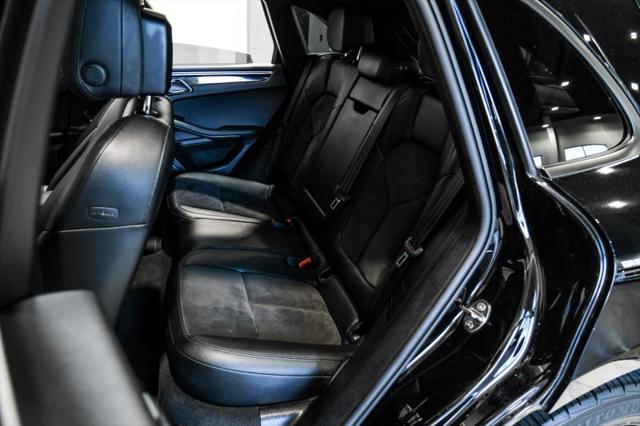 2020 Porsche Macan Base