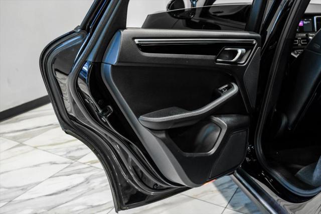 2020 Porsche Macan Base