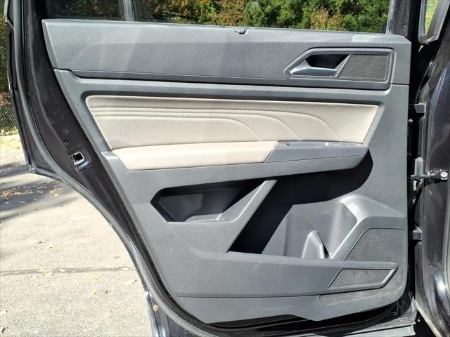 2021 Volkswagen Atlas 3.6L V6 SE w/Technology