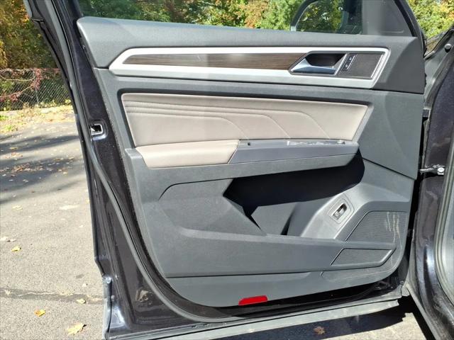 2021 Volkswagen Atlas 3.6L V6 SE w/Technology