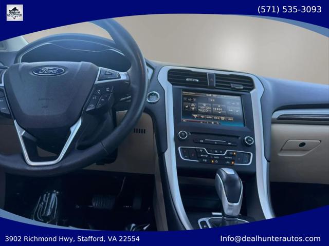 2016 Ford Fusion SE