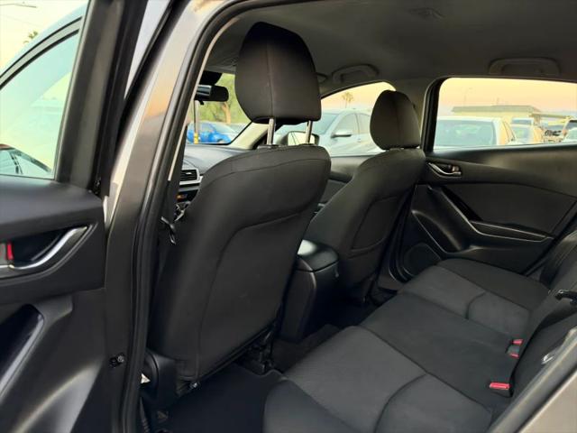 2018 Mazda Mazda3 Sport
