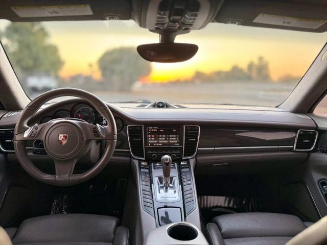 2011 Porsche Panamera Turbo
