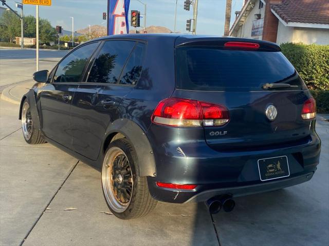 2012 Volkswagen Golf 2.5L 4-Door