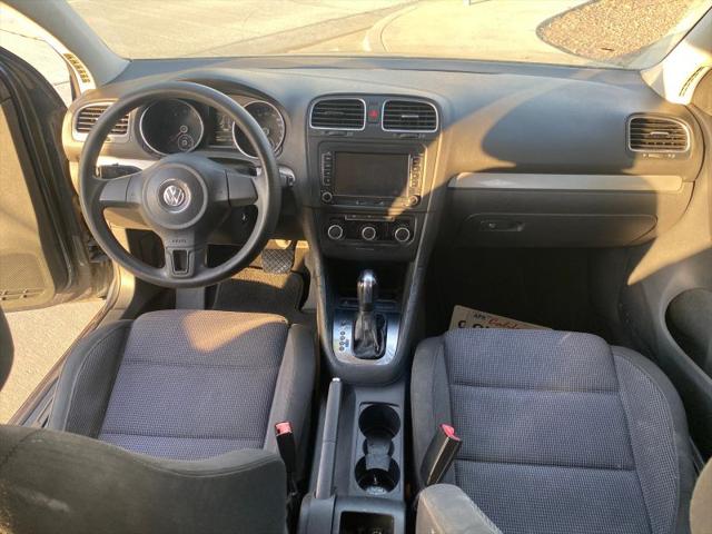 2012 Volkswagen Golf 2.5L 4-Door