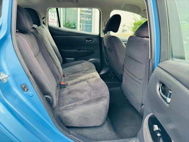 2013 Nissan LEAF SV