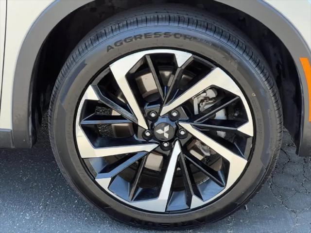 2024 Mitsubishi Outlander SE Black Edition S-AWC
