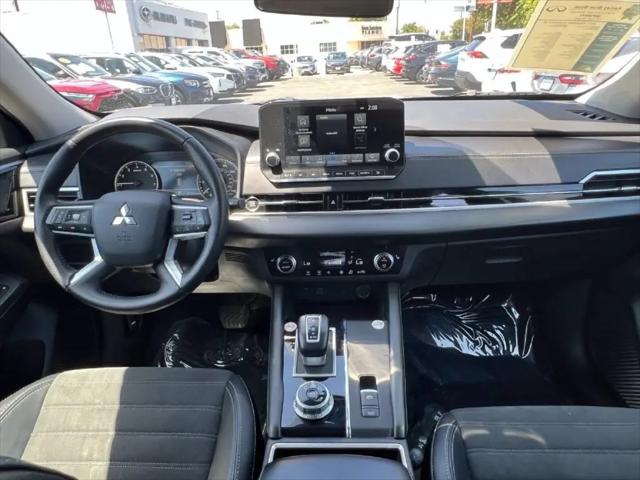 2024 Mitsubishi Outlander SE Black Edition S-AWC