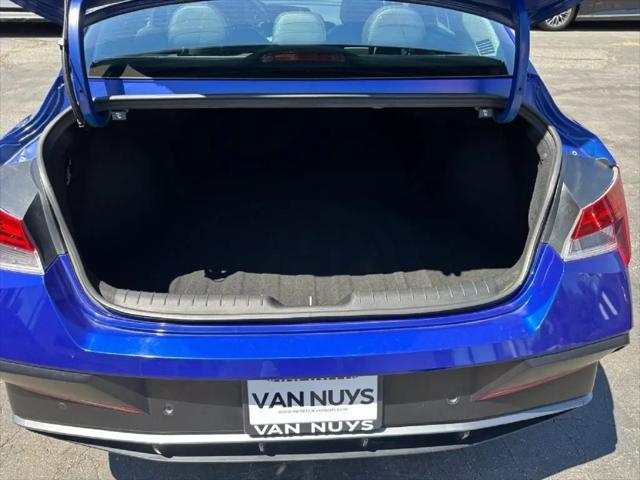 2024 Hyundai Elantra Limited