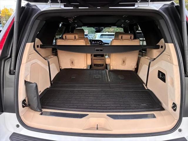 2023 Cadillac Escalade 4WD Premium Luxury
