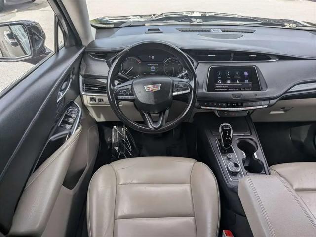 2021 Cadillac XT4 FWD Premium Luxury