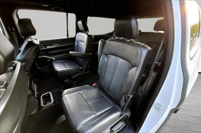 2023 Jeep Wagoneer Series III 4x4