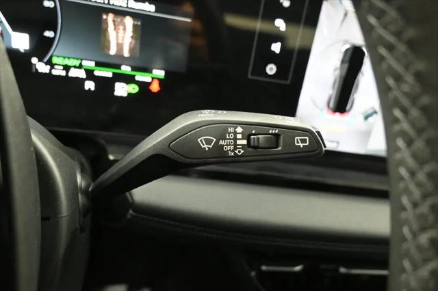 2025 Audi Q6 e-tron Premium quattro