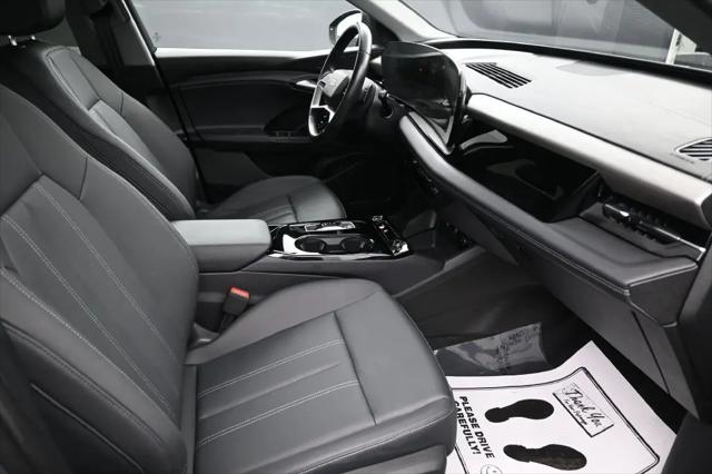 2025 Audi Q6 e-tron Premium quattro