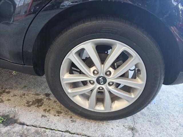 2017 Kia Soul +